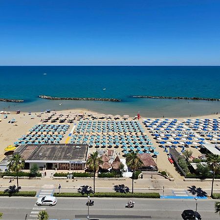 Апартаменти La Terrazza Sul Mare Монтезільвано Екстер'єр фото