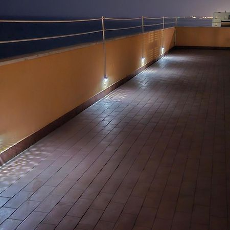 Апартаменти La Terrazza Sul Mare Монтезільвано Екстер'єр фото