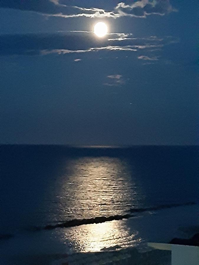 Апартаменти La Terrazza Sul Mare Монтезільвано Екстер'єр фото