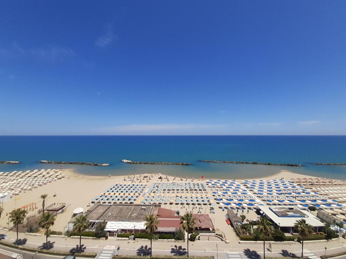 Апартаменти La Terrazza Sul Mare Монтезільвано Екстер'єр фото