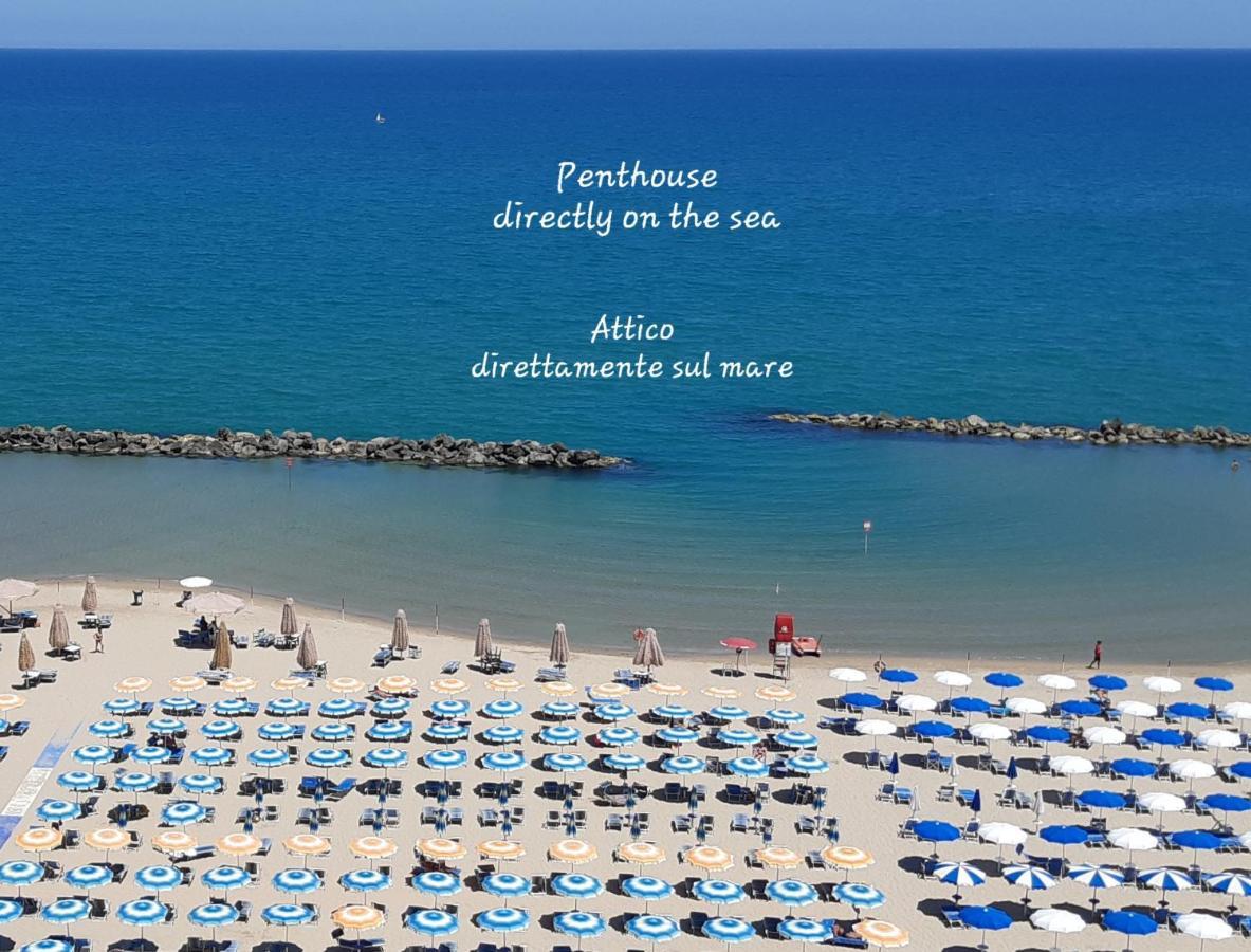 Апартаменти La Terrazza Sul Mare Монтезільвано Екстер'єр фото